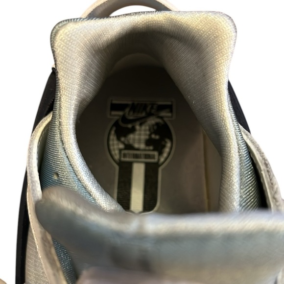 Nike Air Huarache Sneaker Shoe White Sage Black Athletic Run Train Walk Size 7.5 - Picture 13 of 16